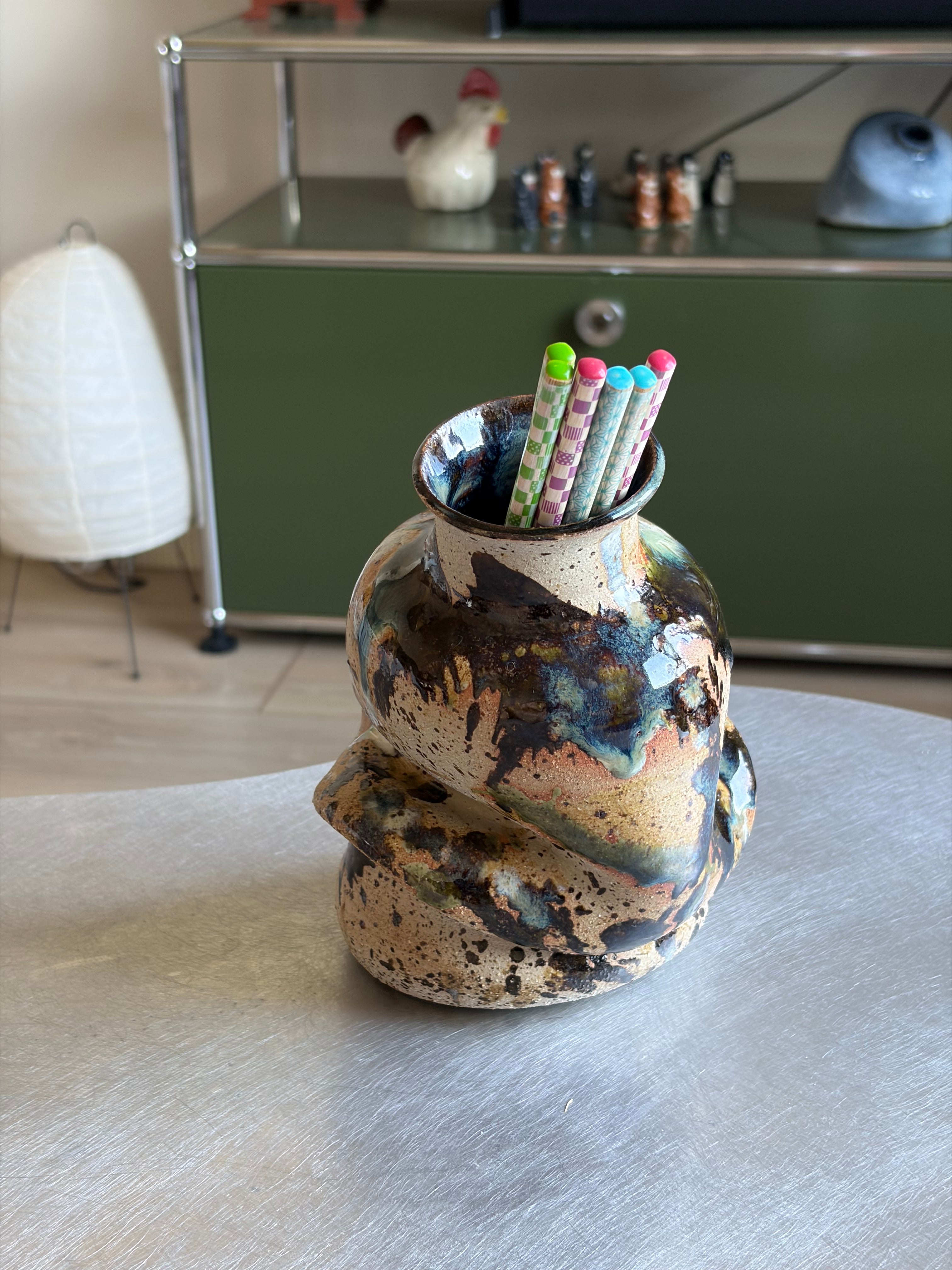 Warped Vase — Splash №4