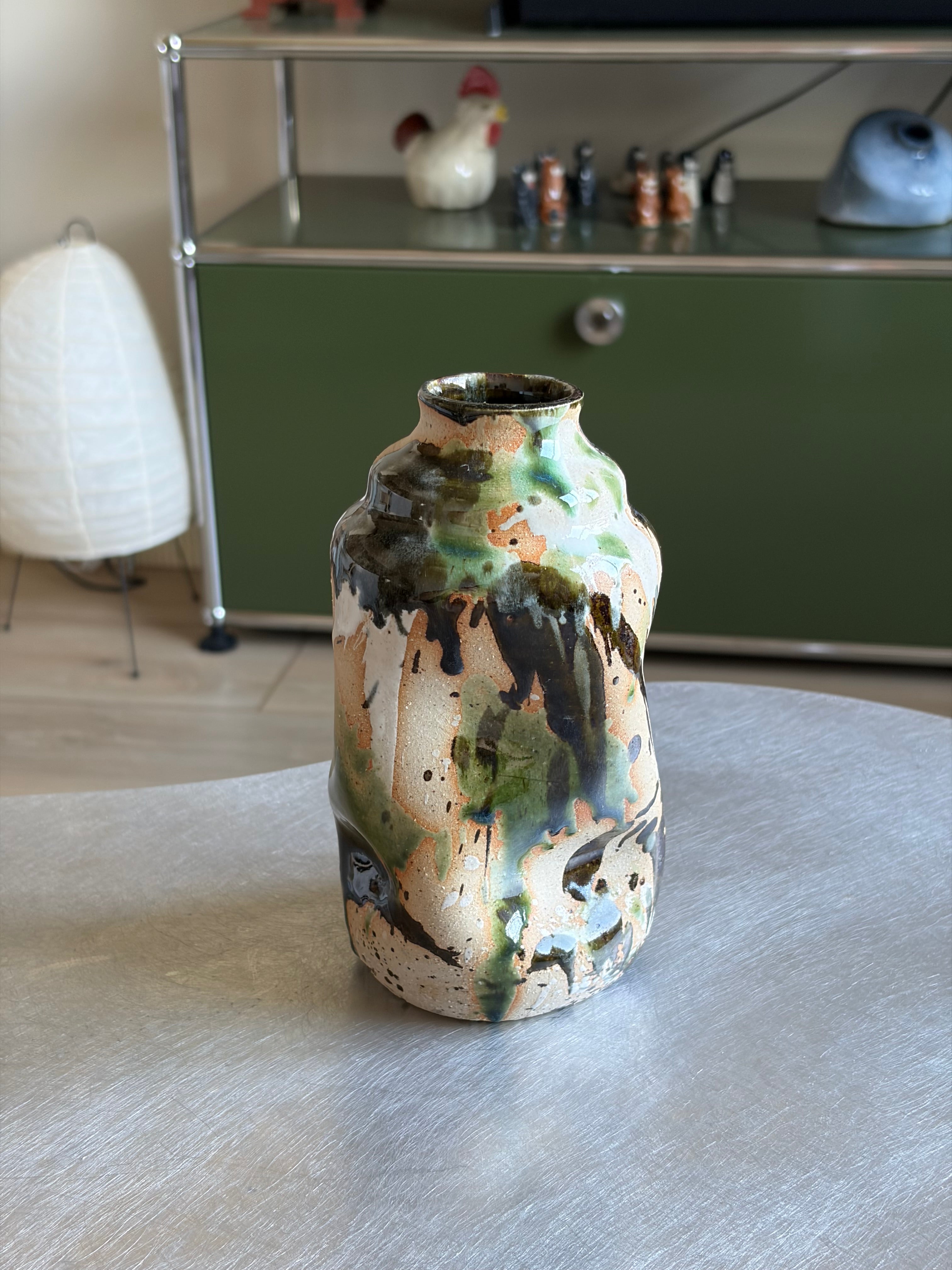 Warped Vase — Splash №1
