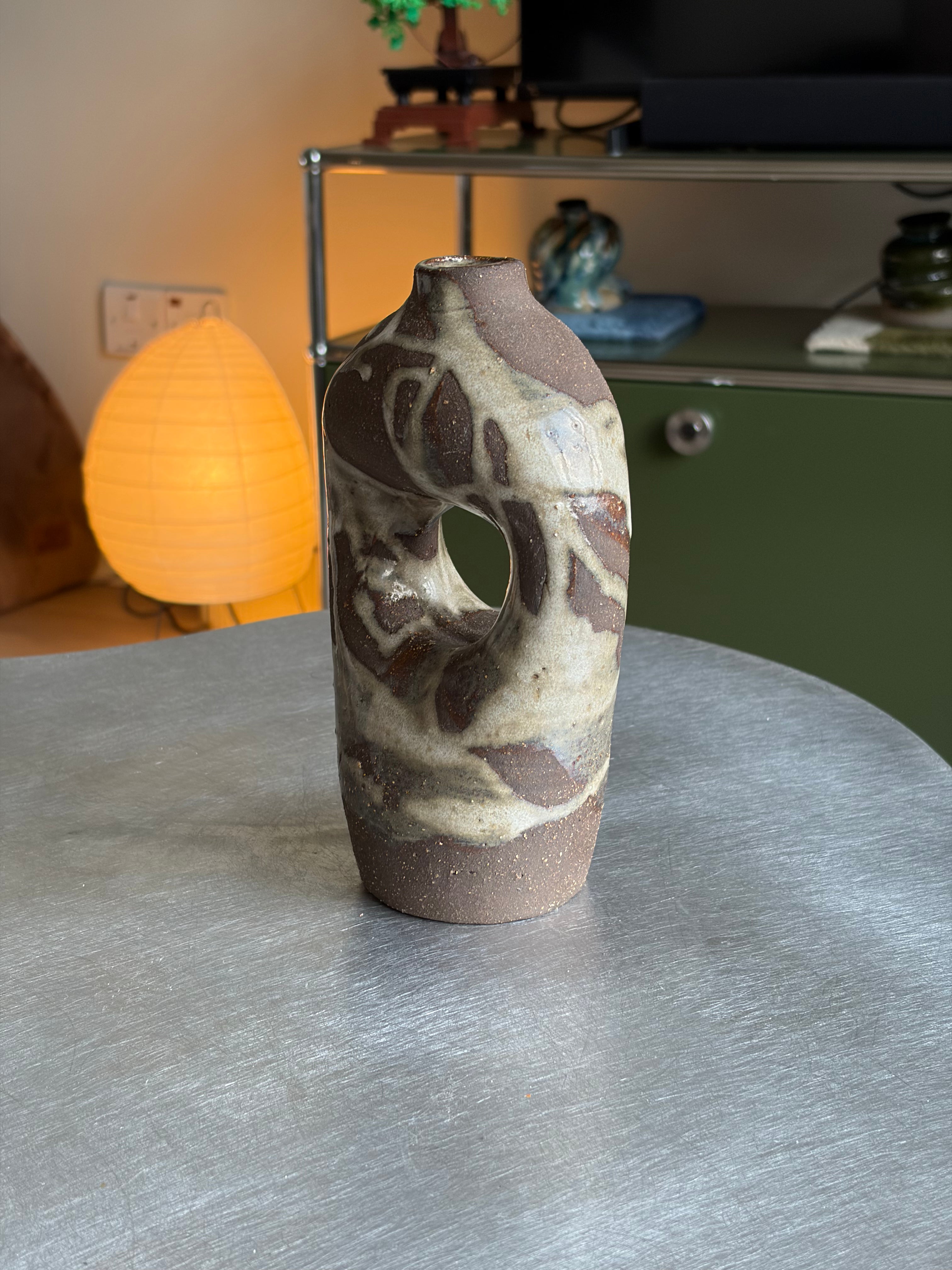 Archive Donut Vase — Brown