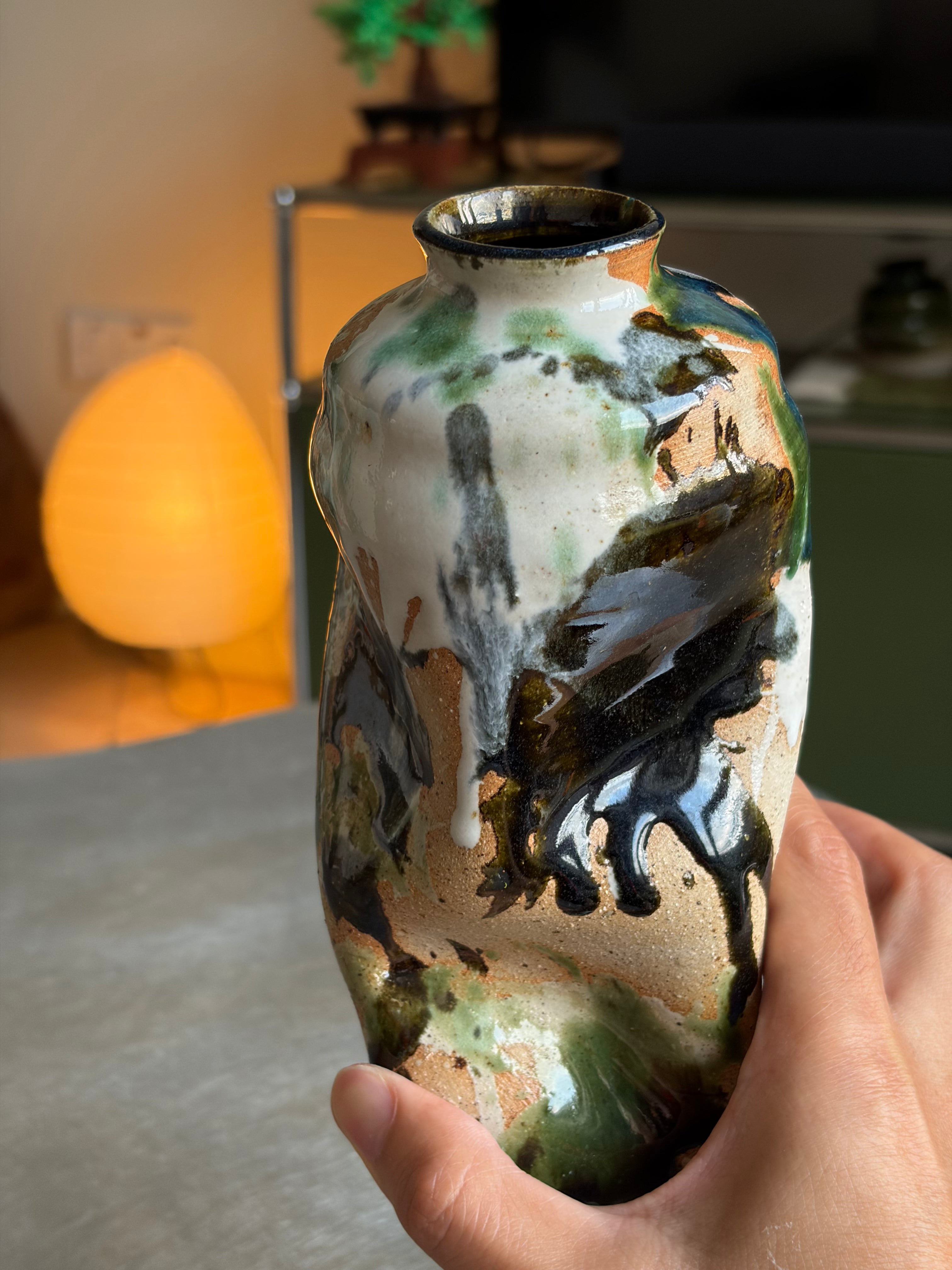 Warped Vase —  Medium Splash № 3