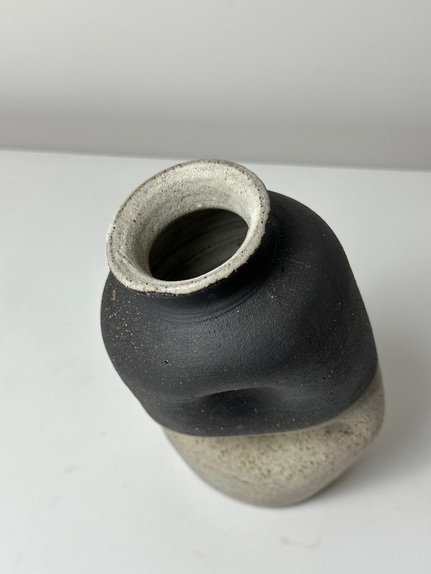 Warped Vase — Matte white #2 (Black clay)