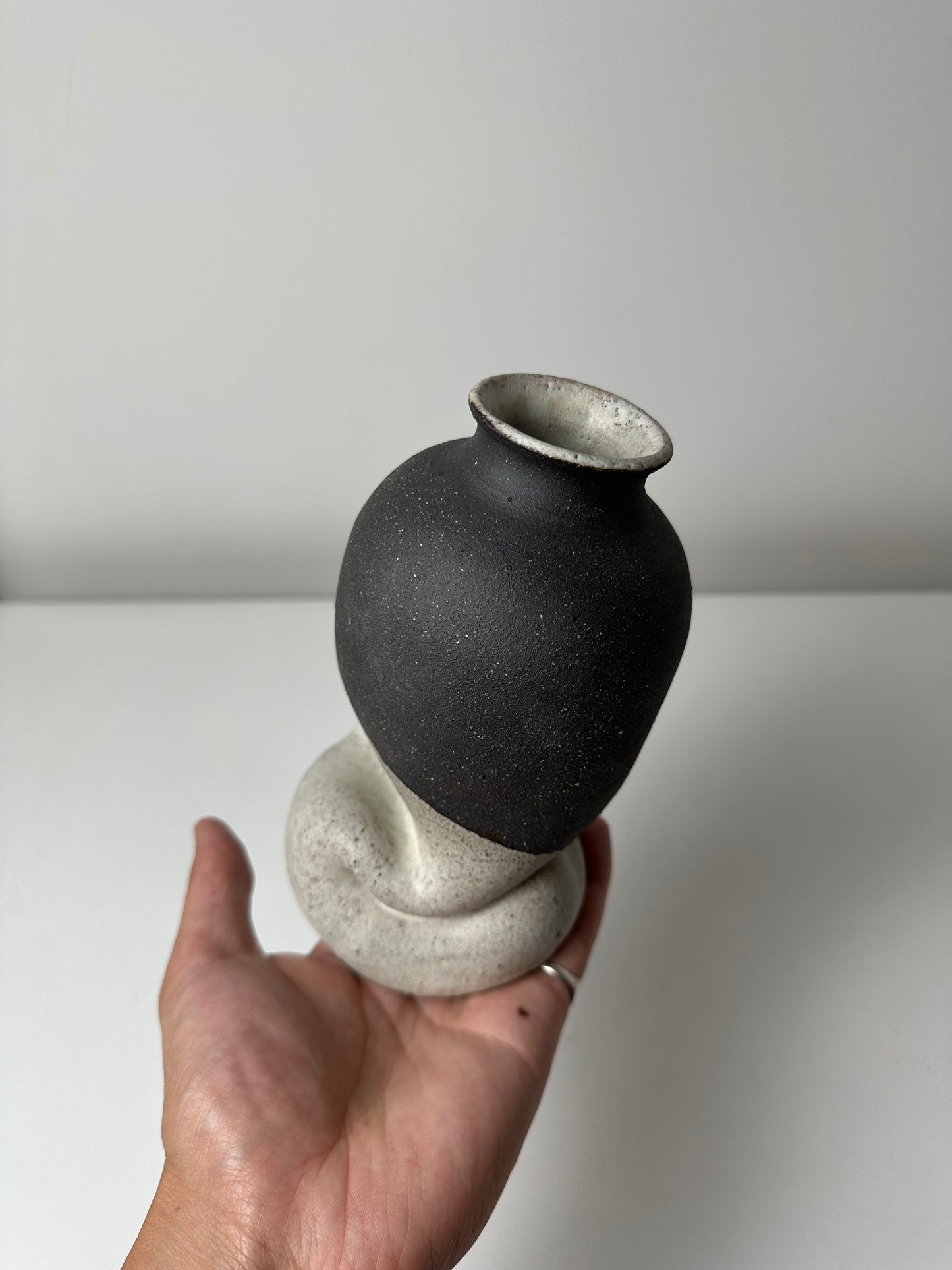 Warped Vase — Matte white #1 (Black clay)
