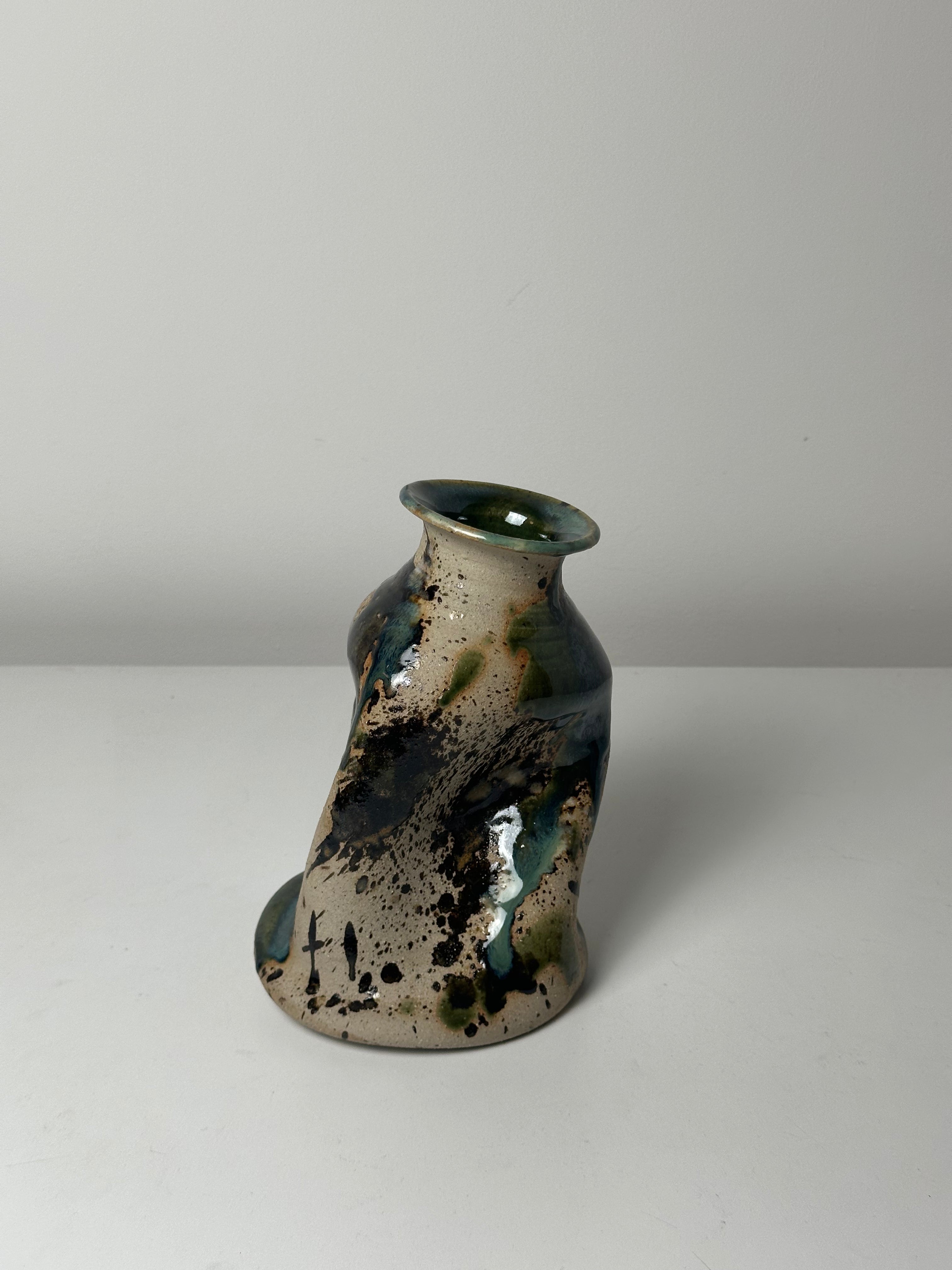 Warped Vase — Multi-colour splash 💦 #1
