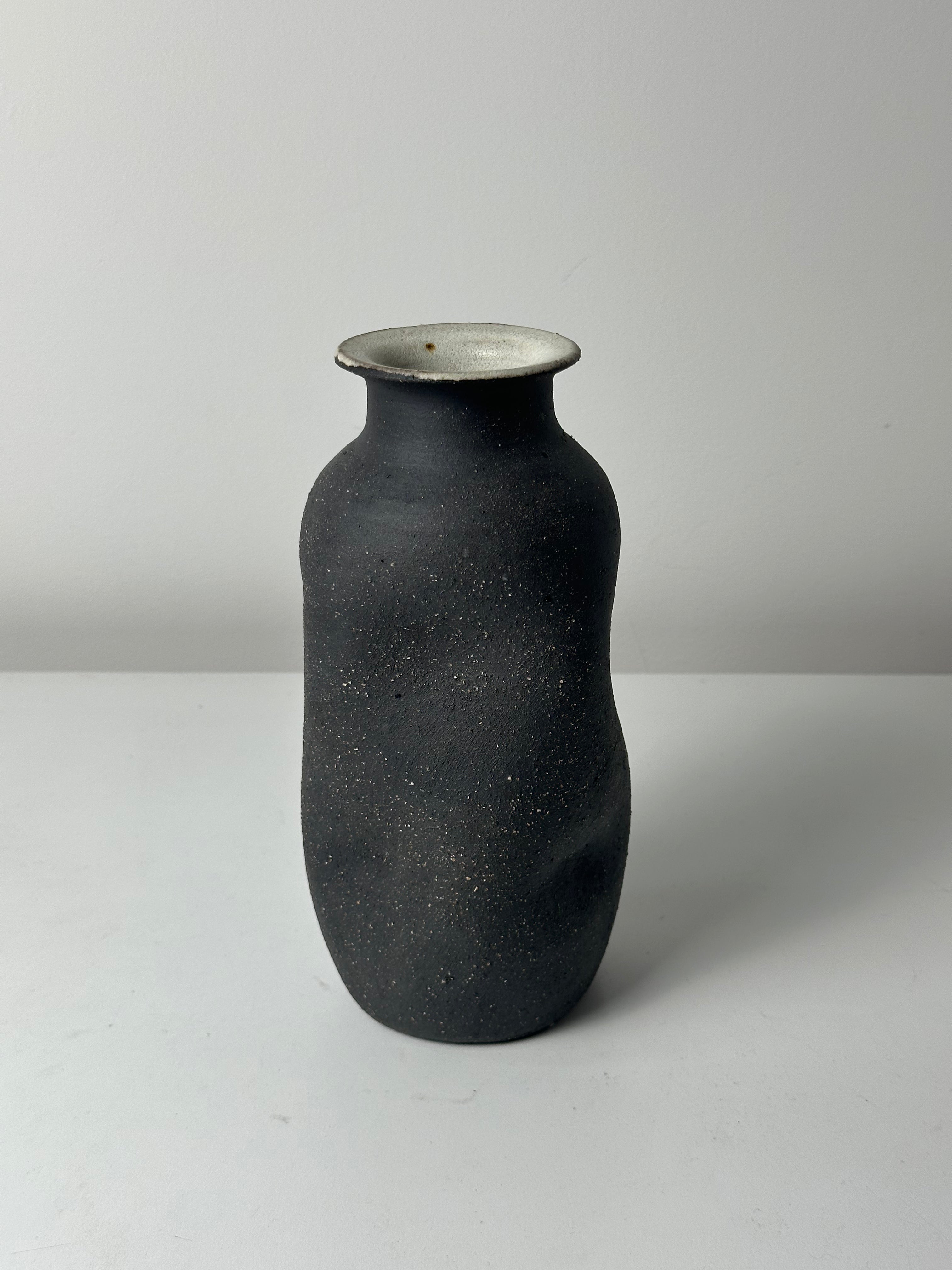 Warped Vase — Raw Matte Black #3