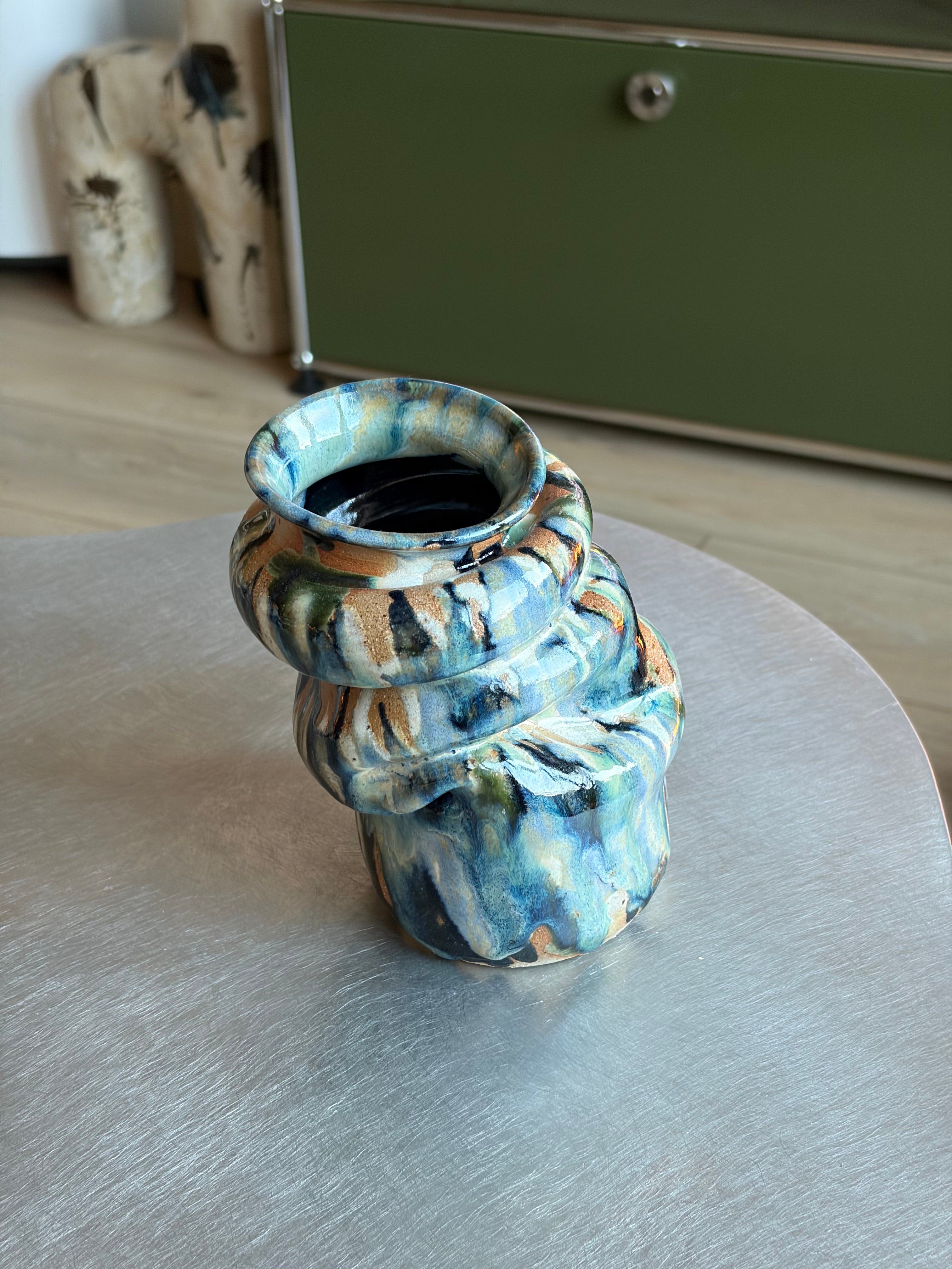 Warped Vase — Multi №1